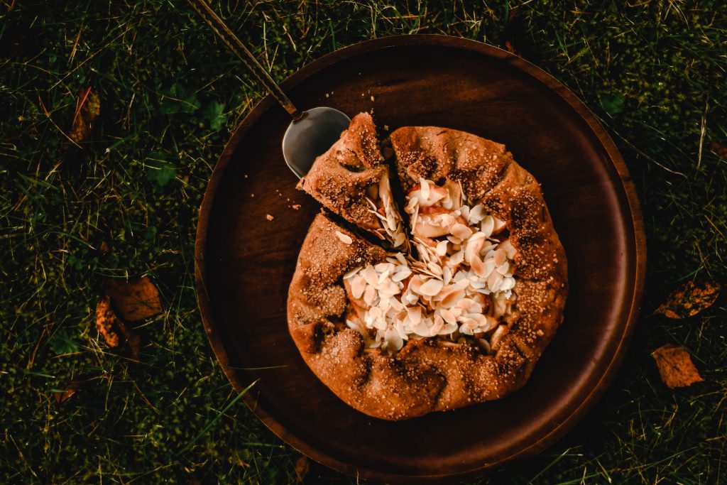 Galette aux amandes maison vue de dessus